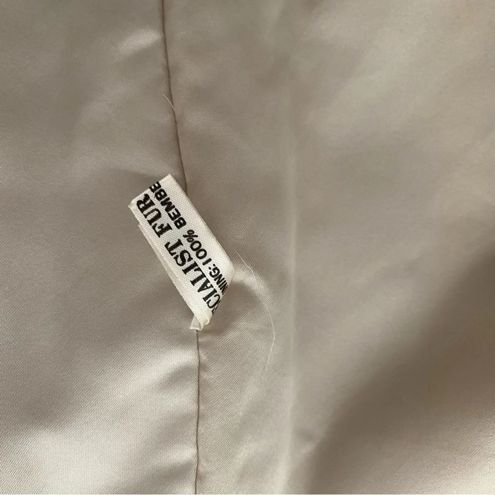 Blue Fox Fur Coat - Picture 6 of 8